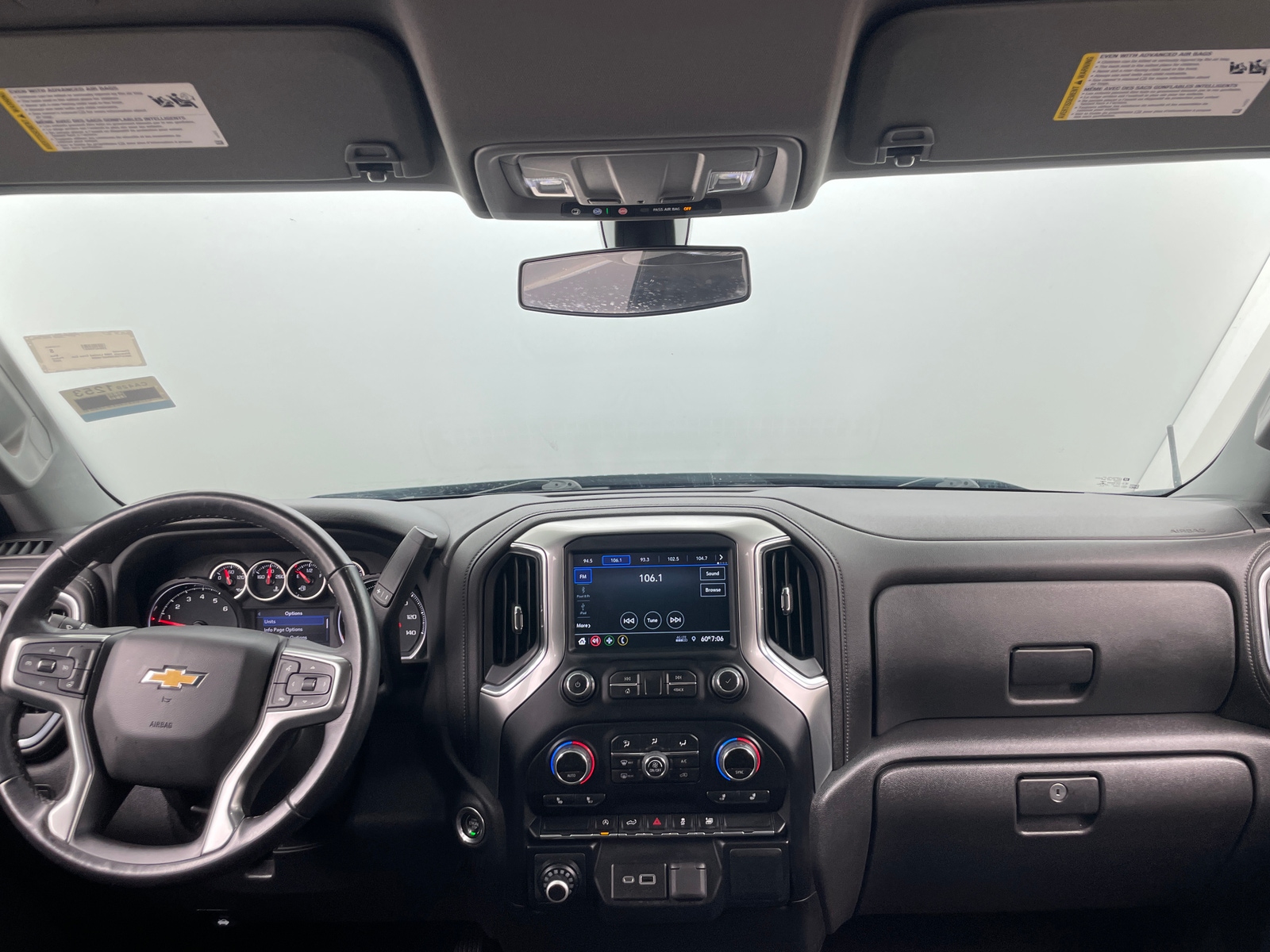 Thumbnail: 2022 Chevrolet Silverado 1500 - 3