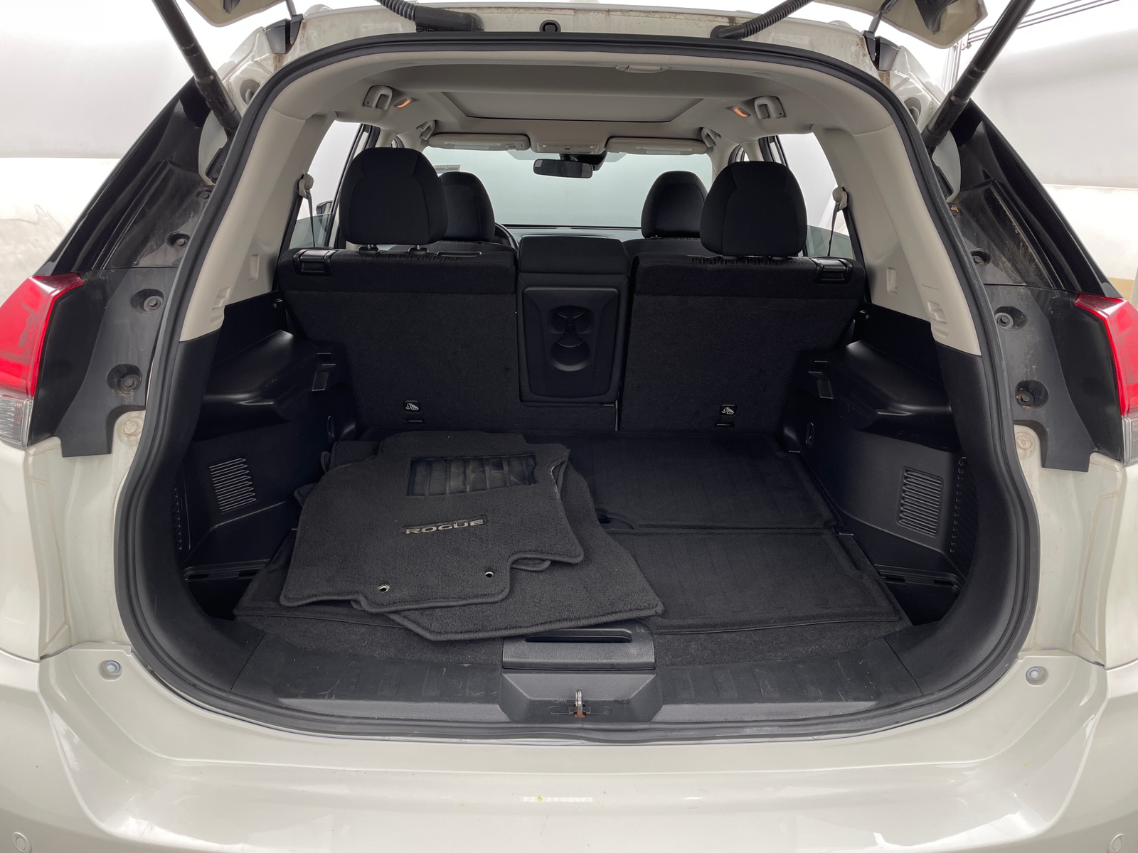 Thumbnail: 2020 Nissan Rogue - 7