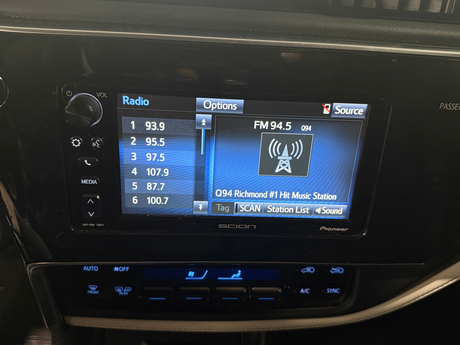 Thumbnail: 2016 Scion iM - 4