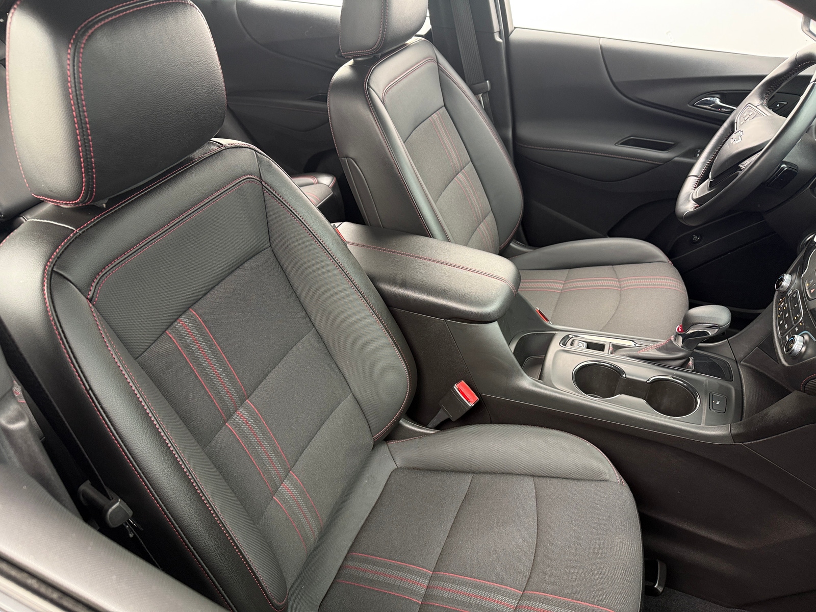 Thumbnail: 2022 Chevrolet Equinox - 2