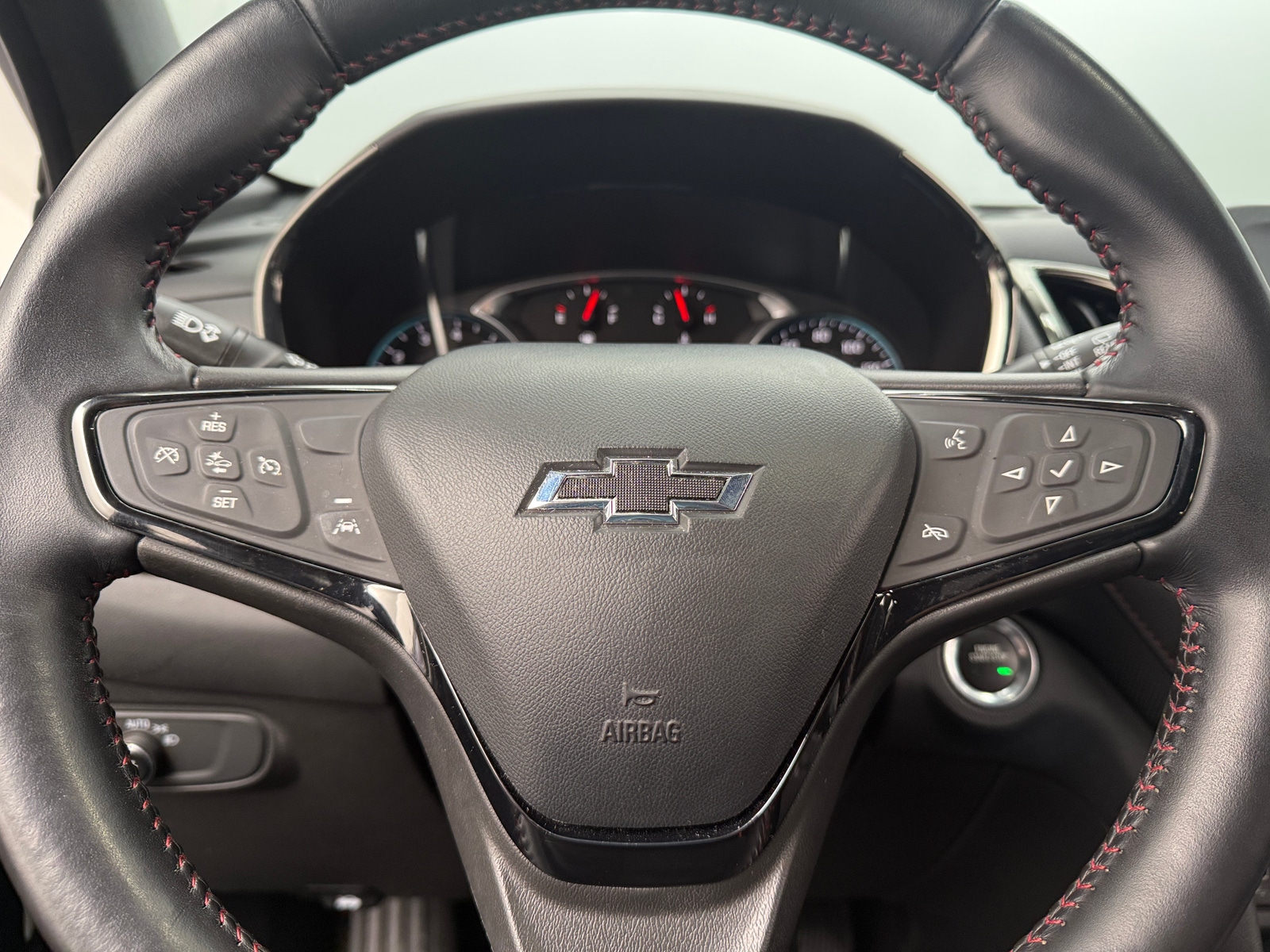 Thumbnail: 2022 Chevrolet Equinox - 5