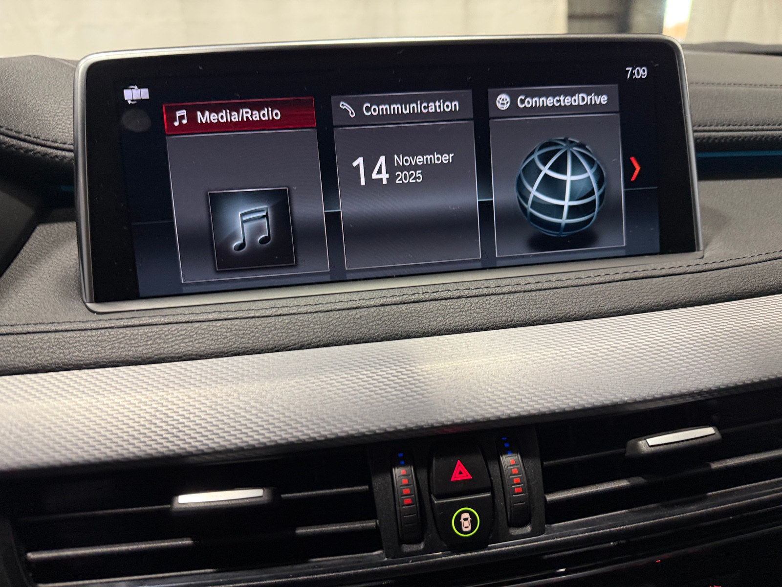 Thumbnail: 2019 BMW X6 - 3