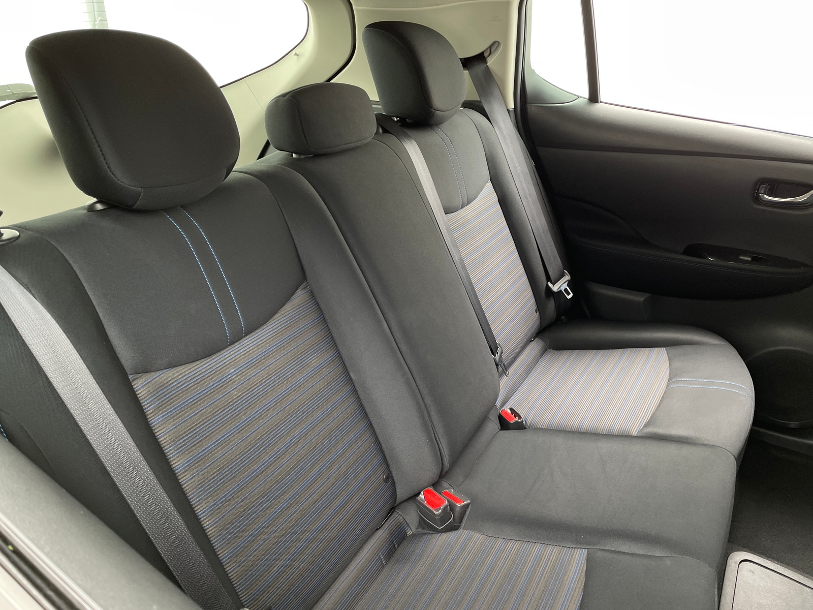 Thumbnail: 2020 Nissan Leaf - 6