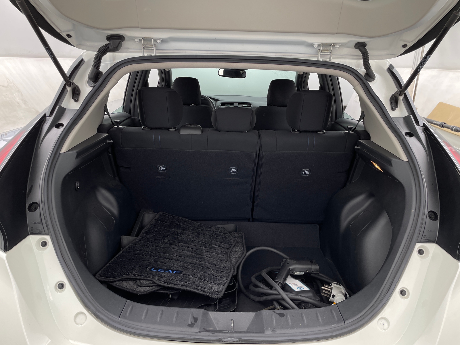 Thumbnail: 2020 Nissan Leaf - 7