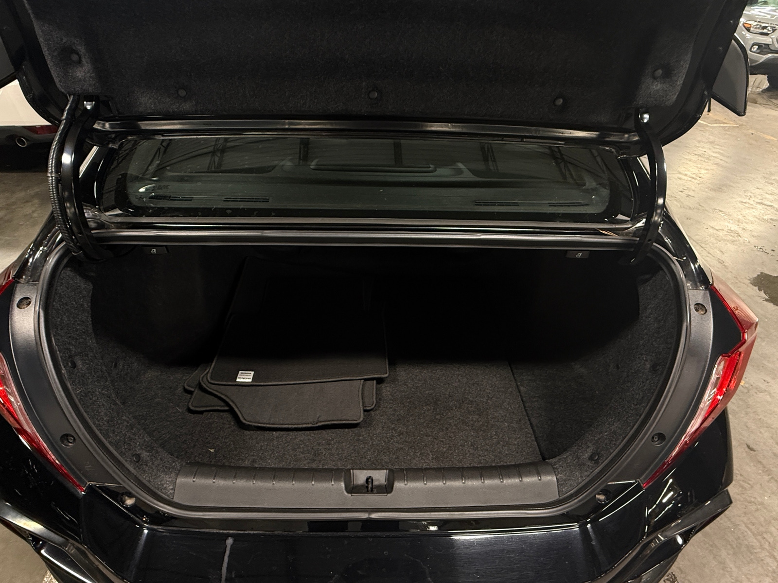 Thumbnail: 2020 Honda Civic - 7