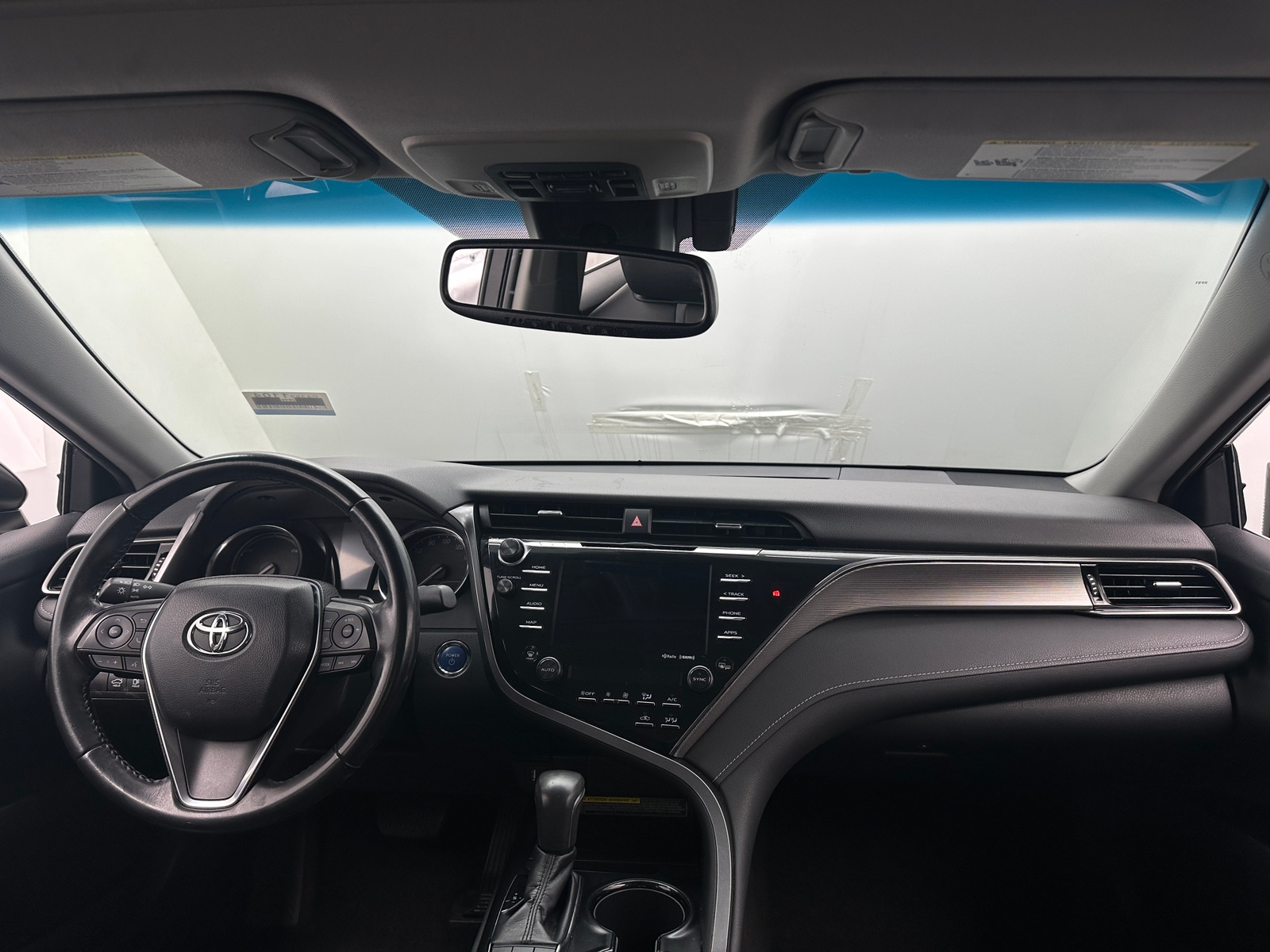 Thumbnail: 2019 Toyota Camry - 3