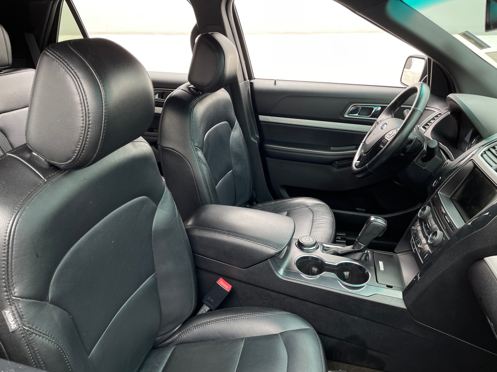 Thumbnail: 2016 Ford Explorer - 2