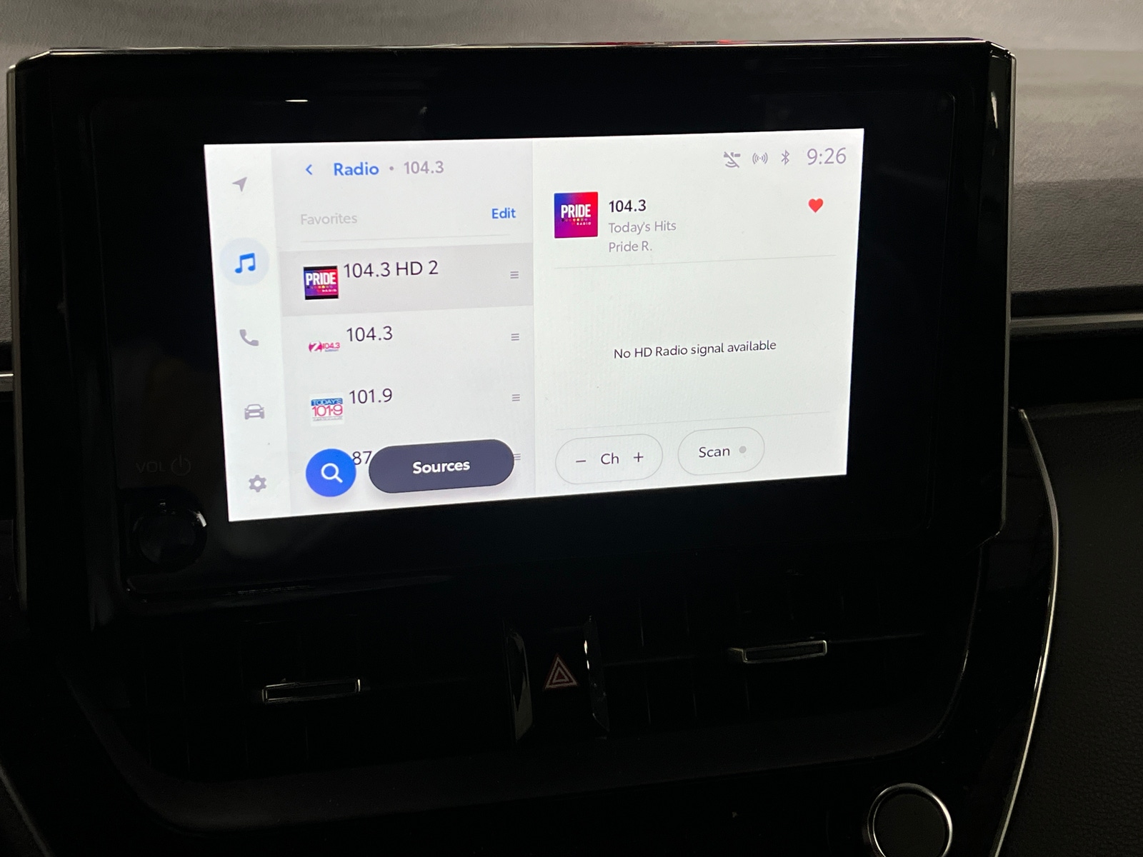 Thumbnail: 2023 Toyota Corolla - 4