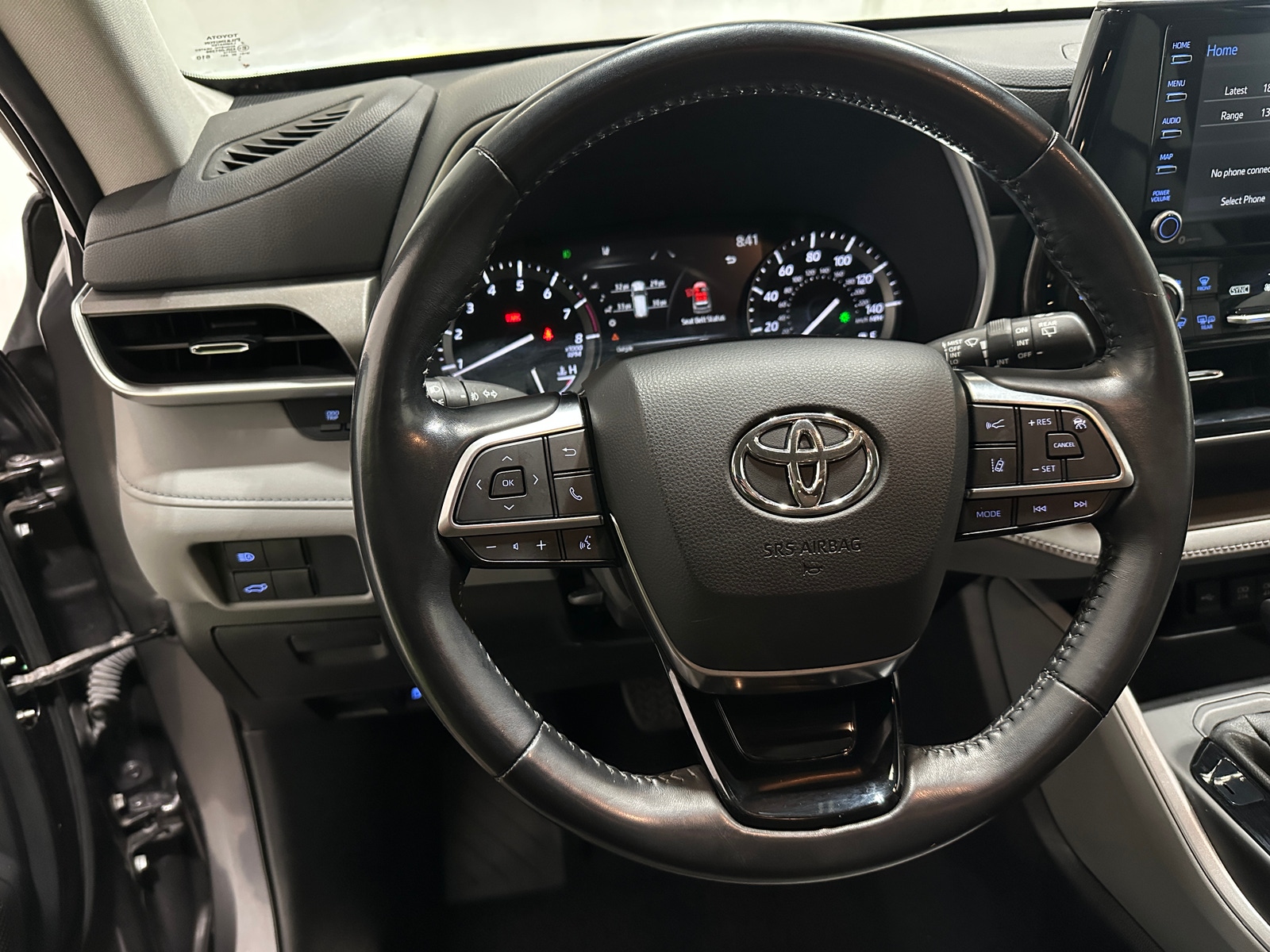 Thumbnail: 2021 Toyota Highlander - 4