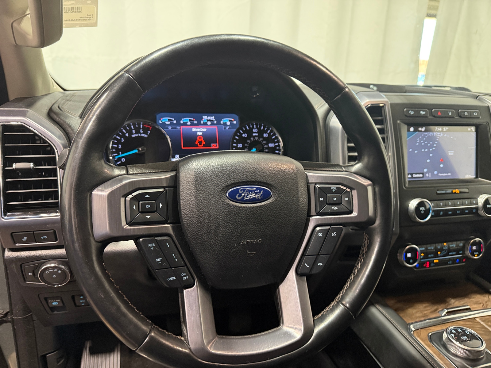 Thumbnail: 2019 Ford Expedition - 4