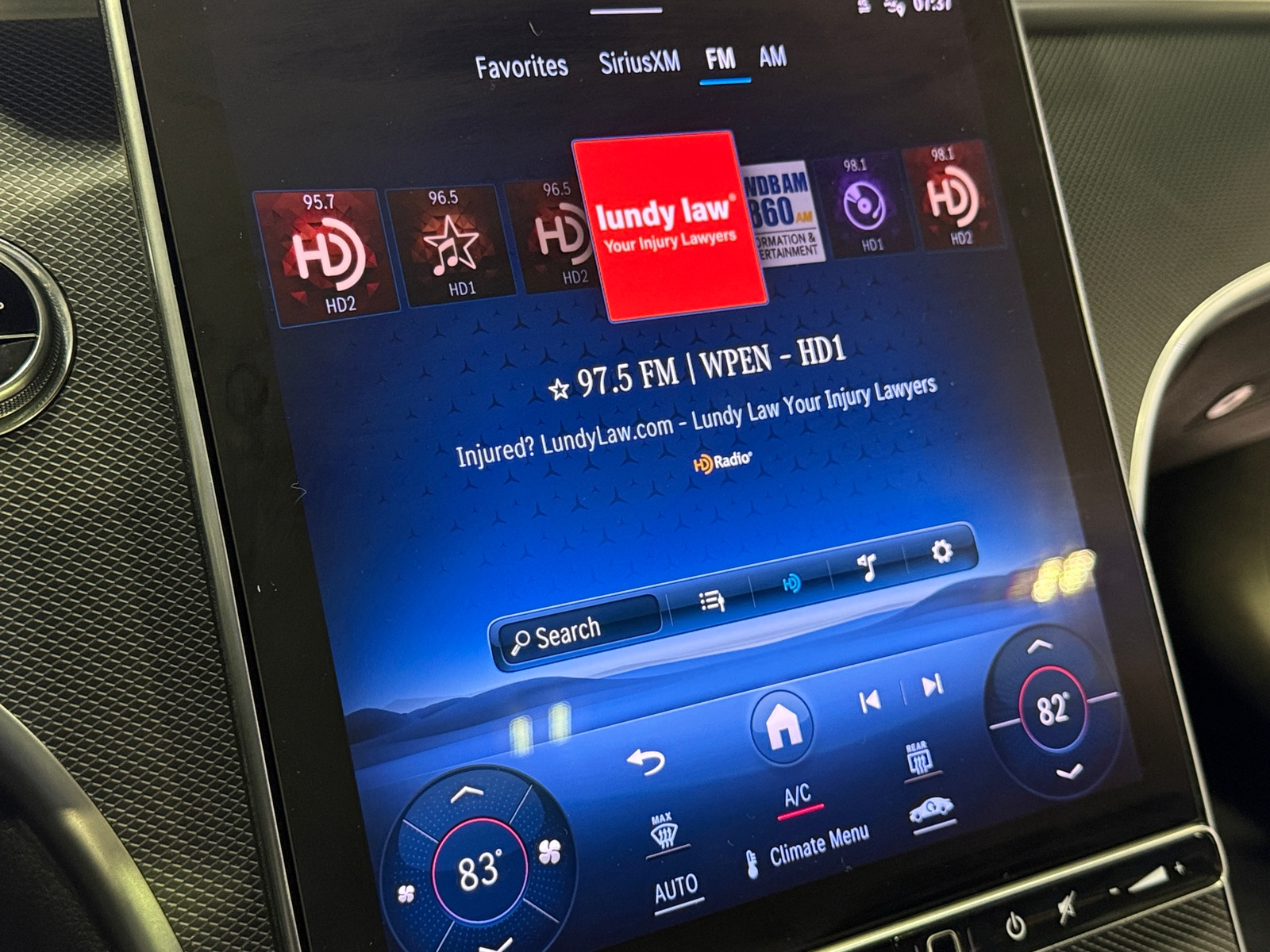 Thumbnail: 2024 Mercedes-Benz C-Class - 3