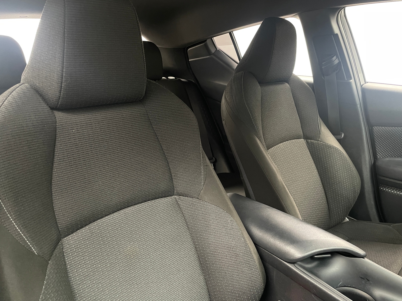 Thumbnail: 2019 Toyota C-HR - 2