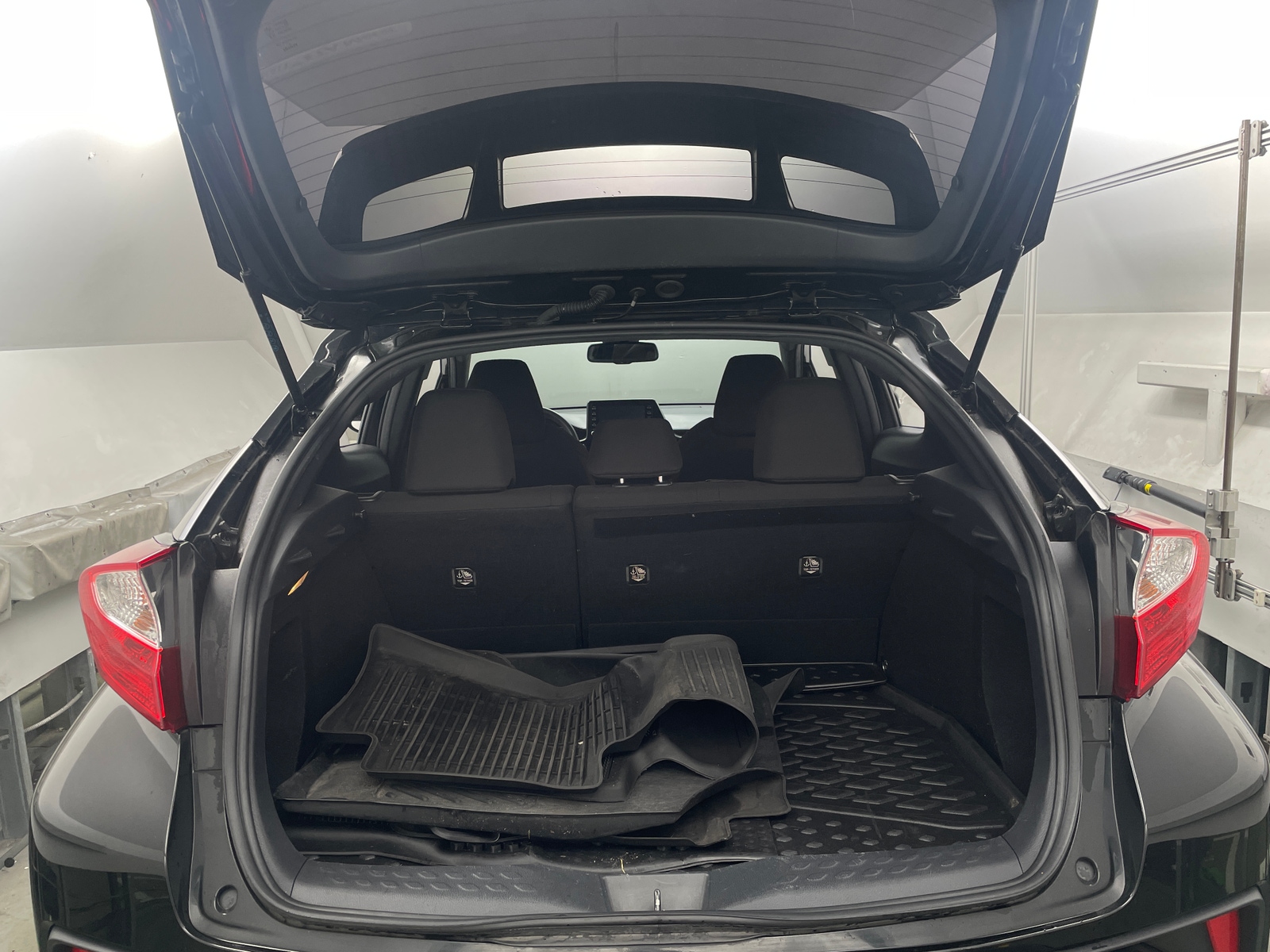 Thumbnail: 2019 Toyota C-HR - 7