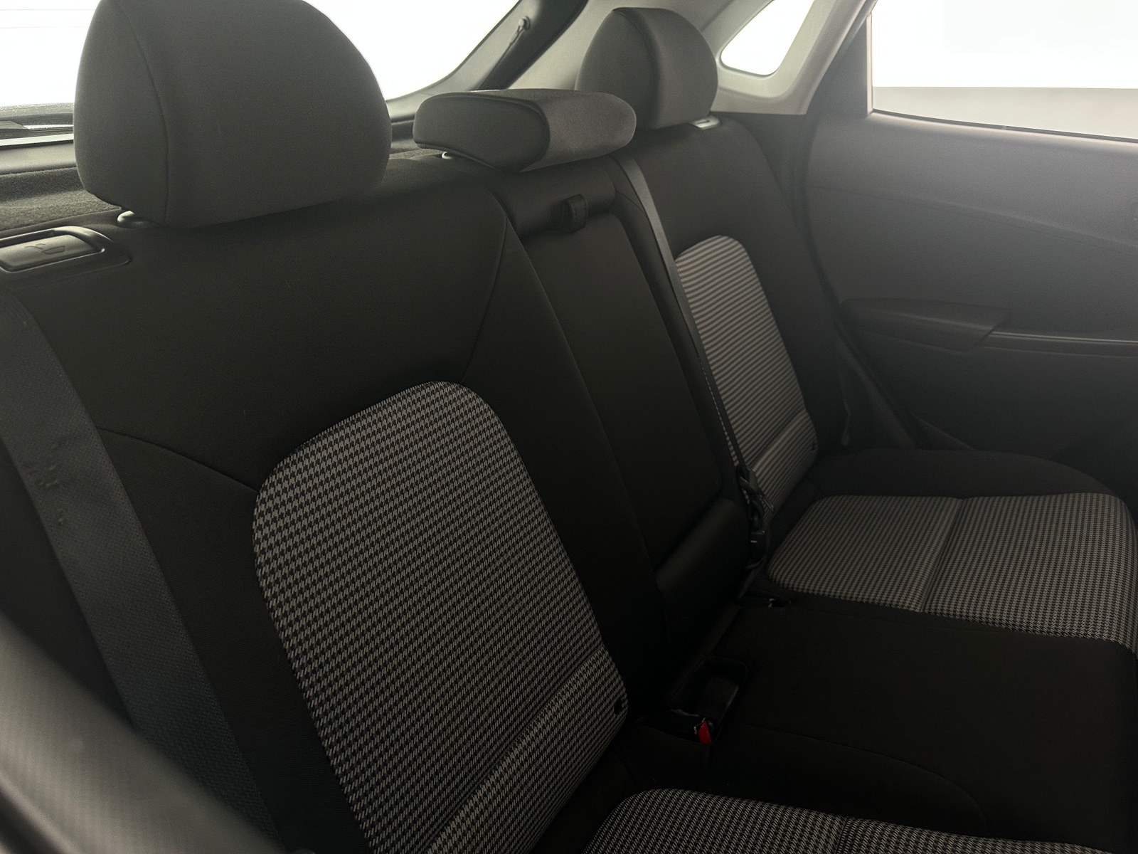 Thumbnail: 2020 Hyundai Kona - 6