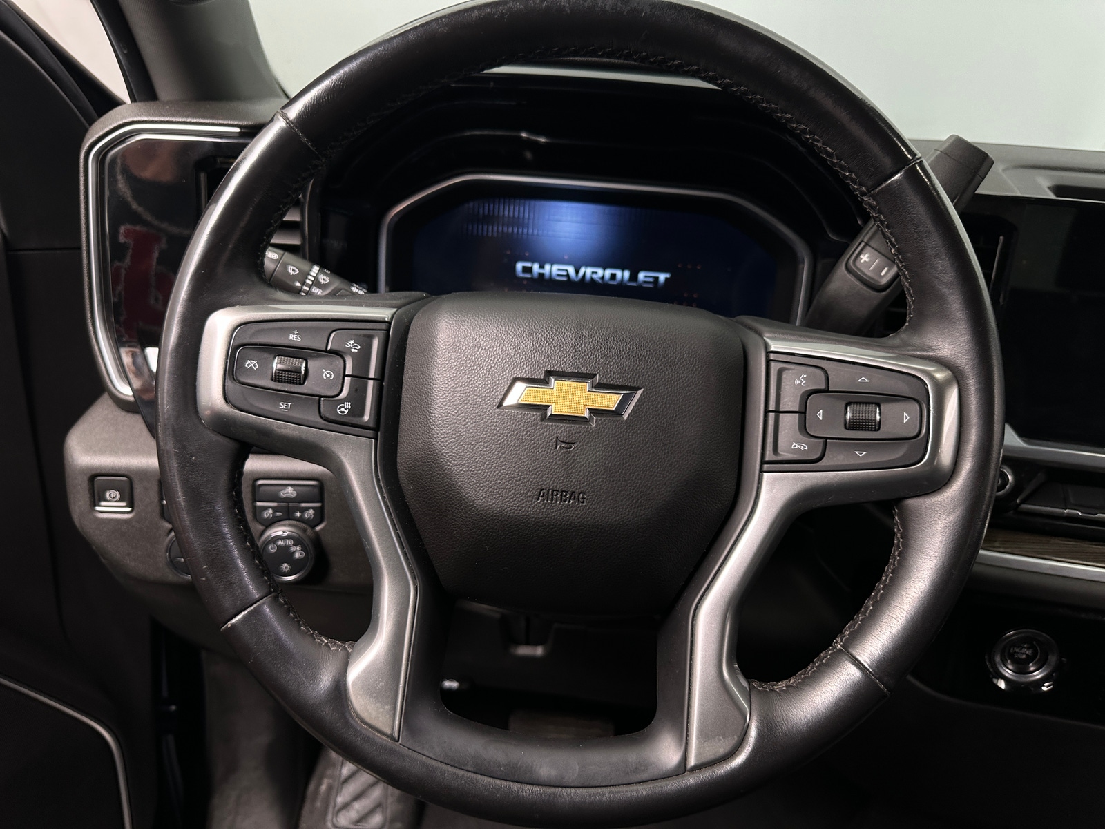 Thumbnail: 2023 Chevrolet Silverado 1500 - 5