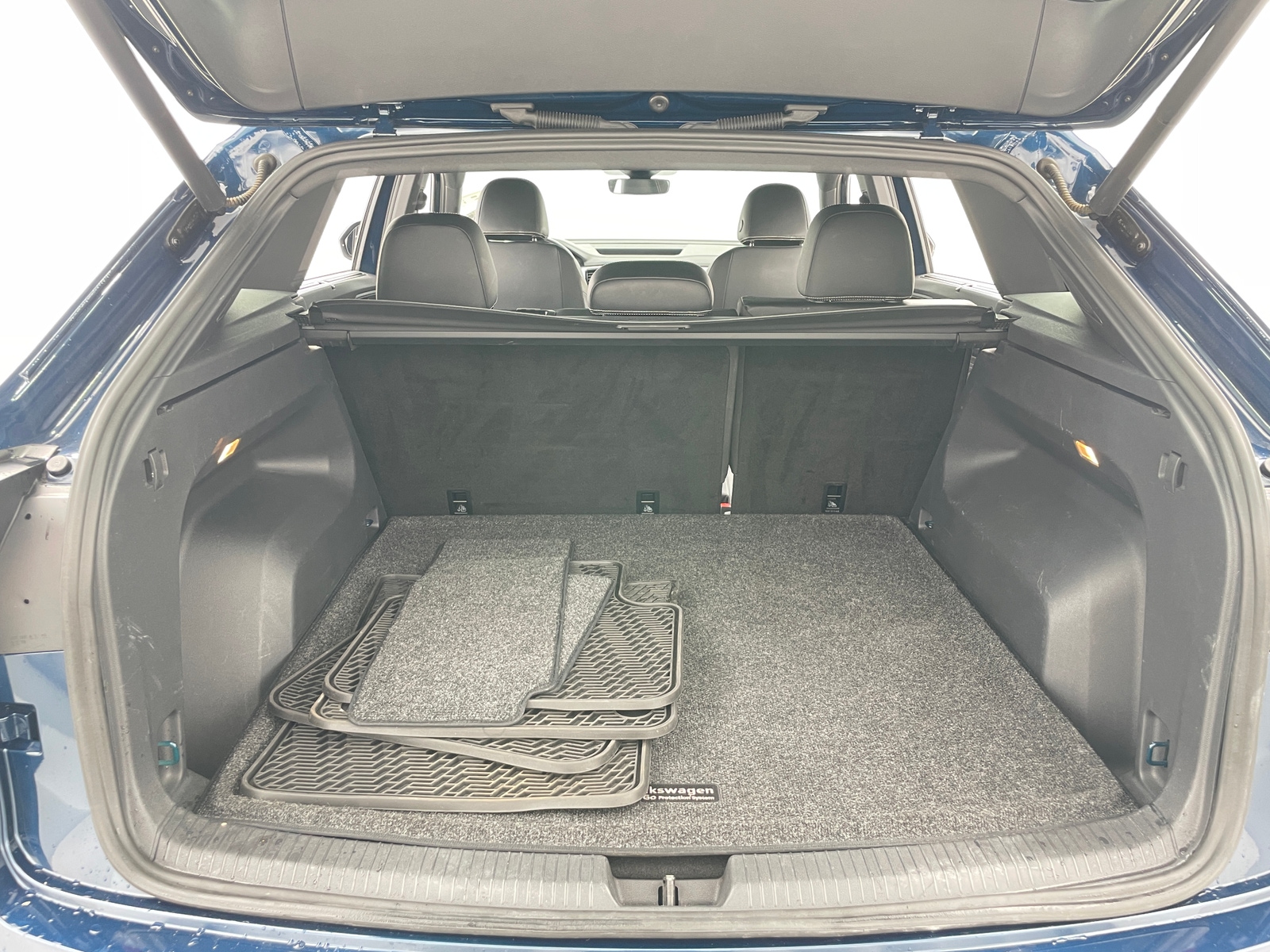 Thumbnail: 2021 Volkswagen Atlas - 6