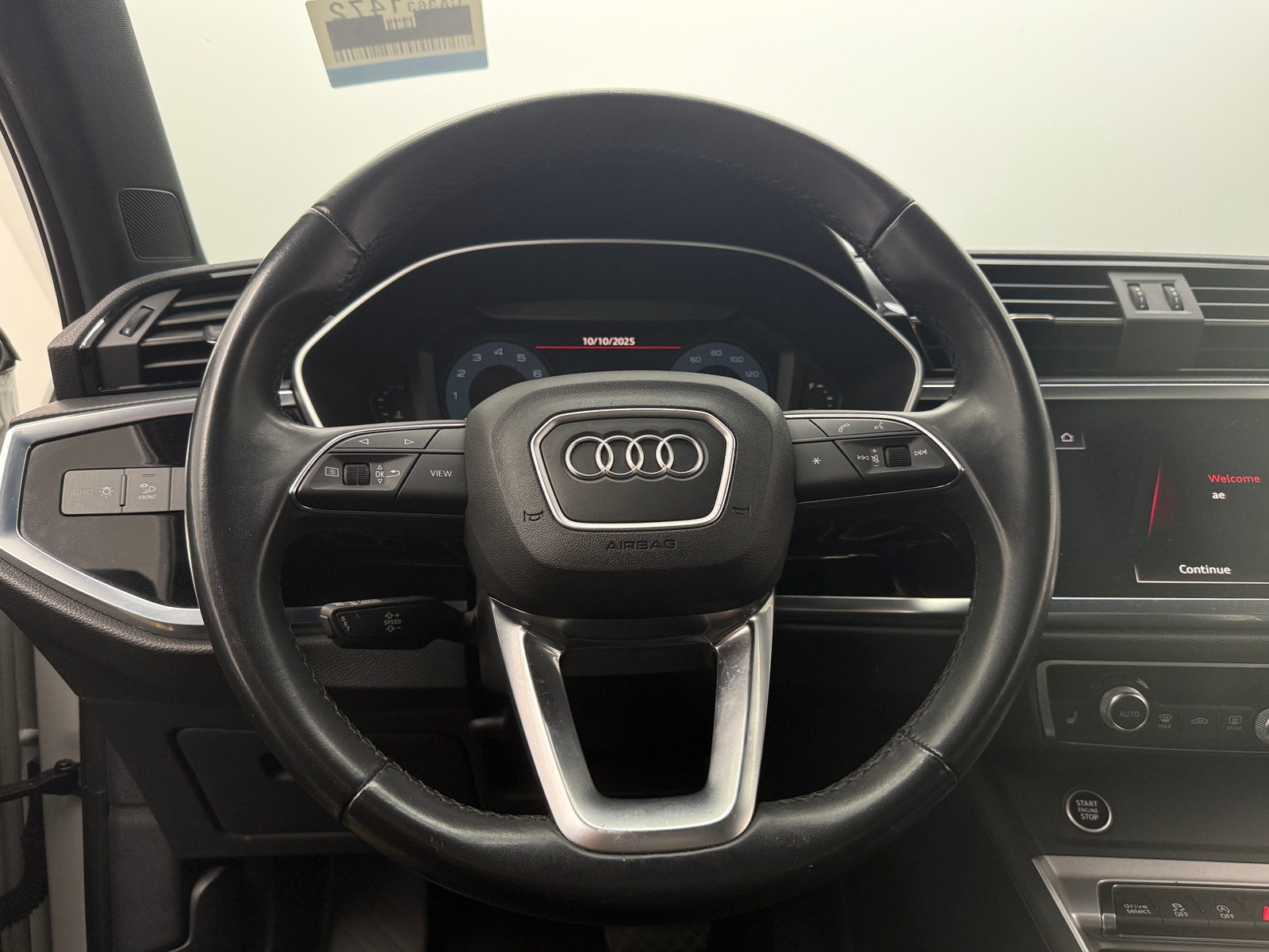 Thumbnail: 2023 Audi Q3 - 4