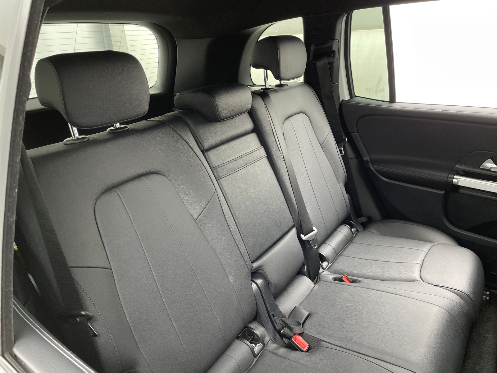 Thumbnail: 2022 Mercedes-Benz GLB - 5