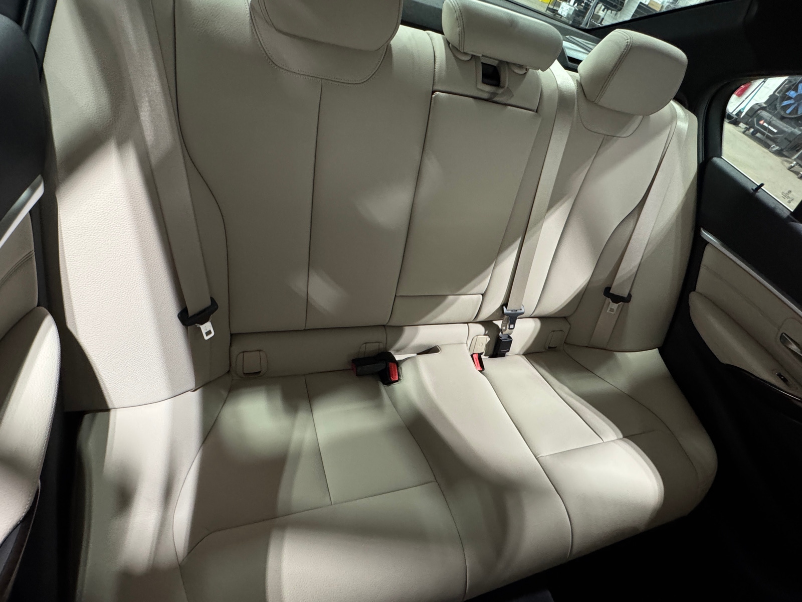 Thumbnail: 2016 BMW 3 Series - 5