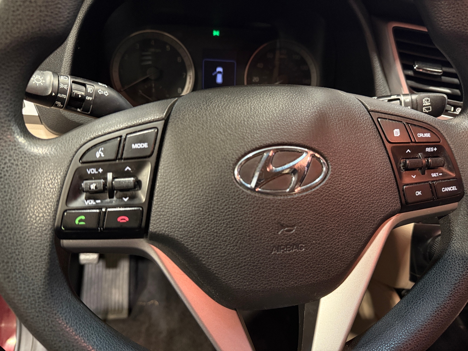 Thumbnail: 2017 Hyundai Tucson - 5