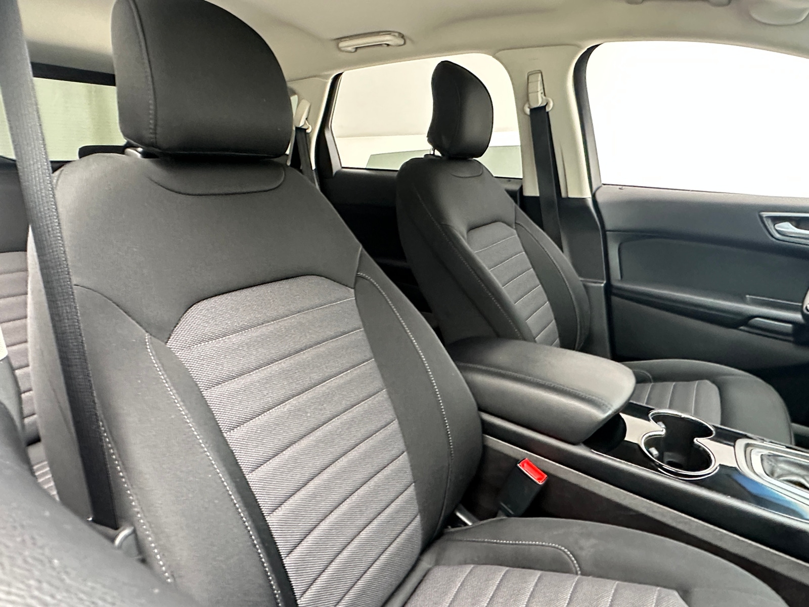 Thumbnail: 2017 Ford Edge - 2