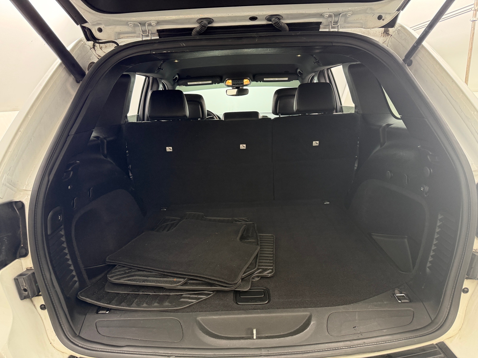 Thumbnail: 2019 Jeep Grand Cherokee - 7