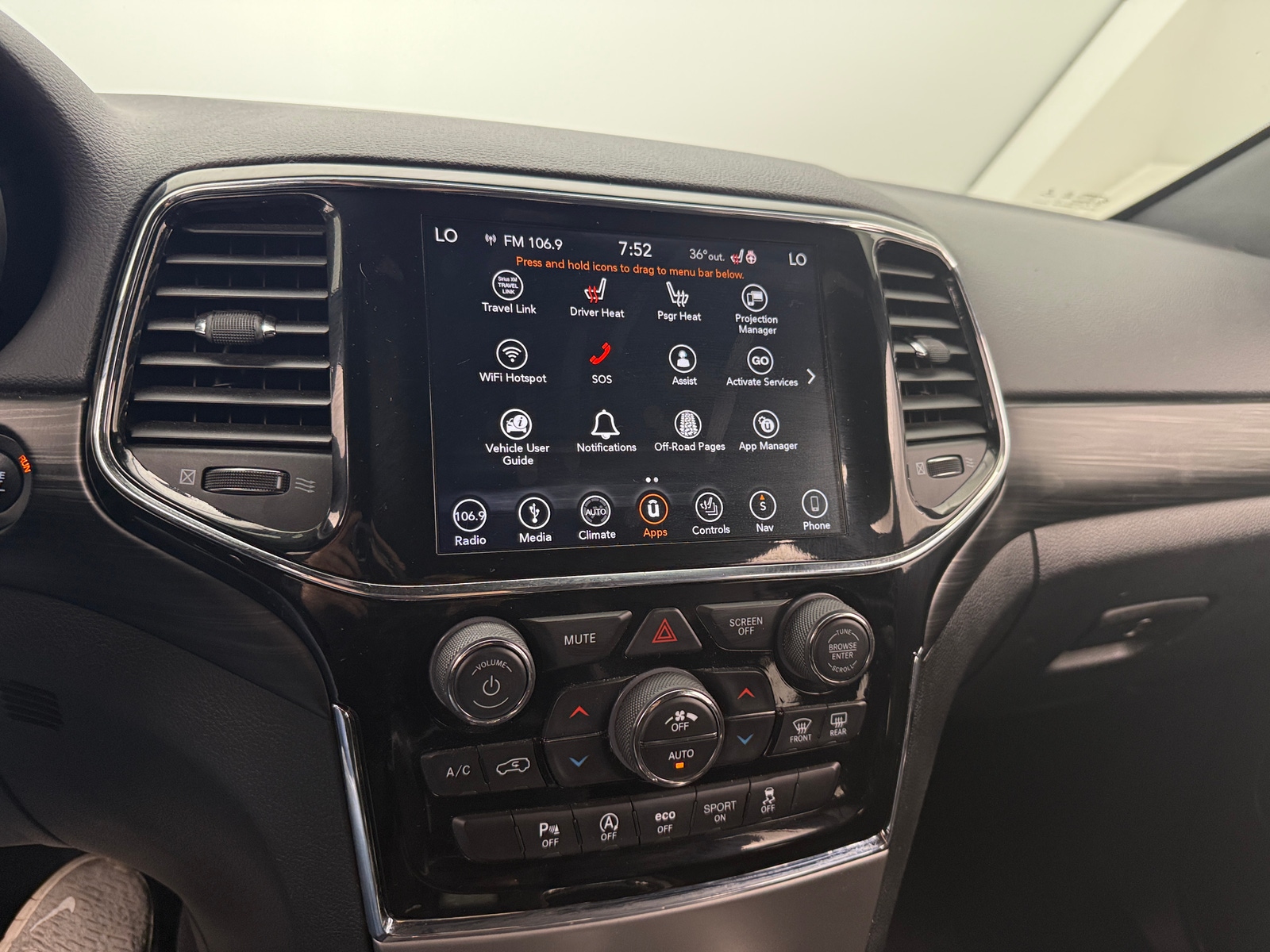 Thumbnail: 2019 Jeep Grand Cherokee - 4