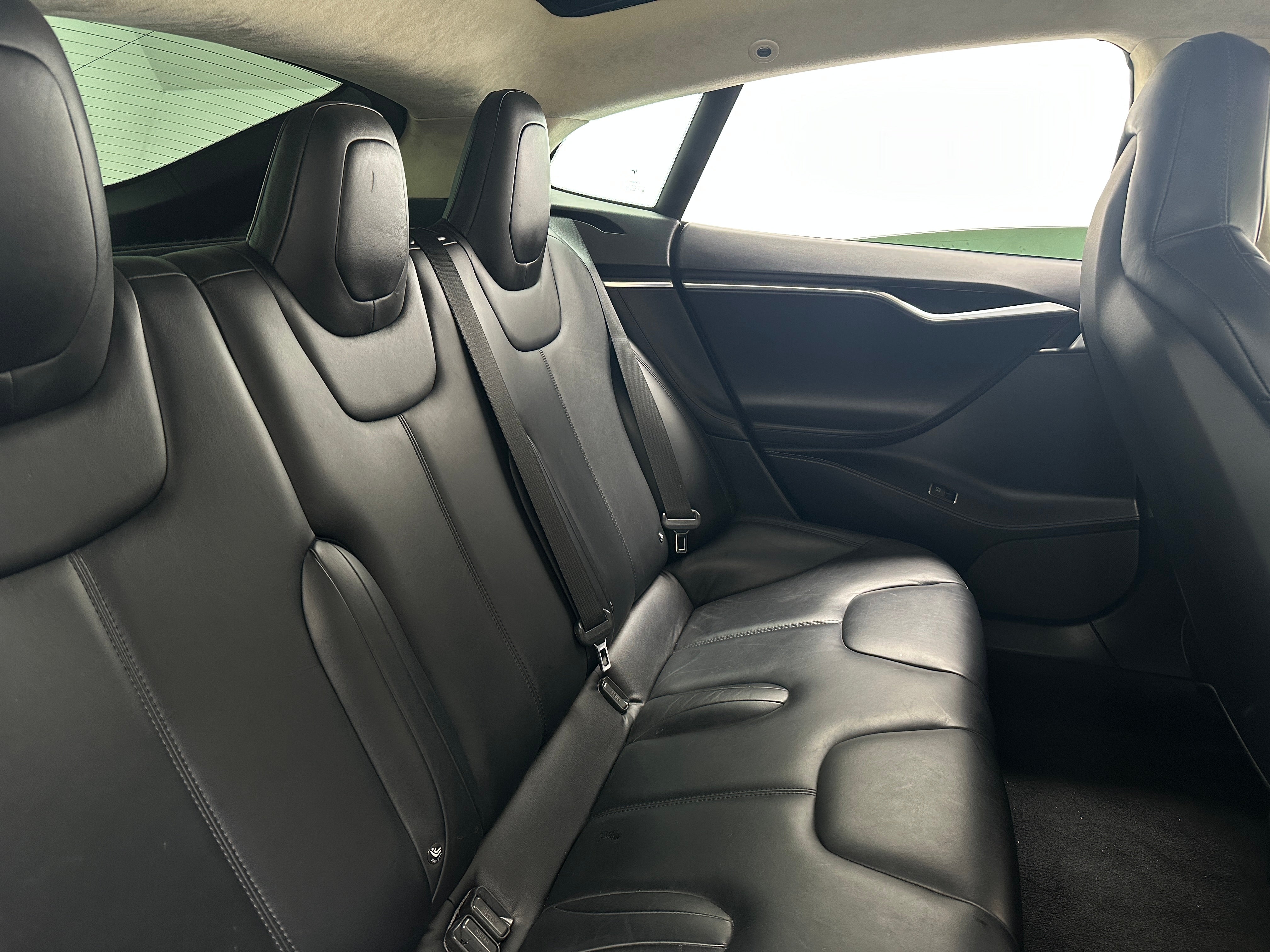 Used 2016 Tesla Model S 75 with VIN 5YJSA1E17GF160305 for sale in Oak Creek, WI