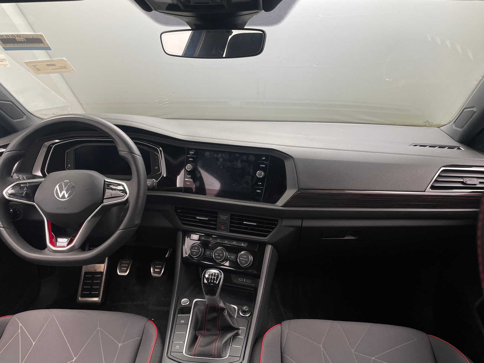 Thumbnail: 2024 Volkswagen Jetta - 3