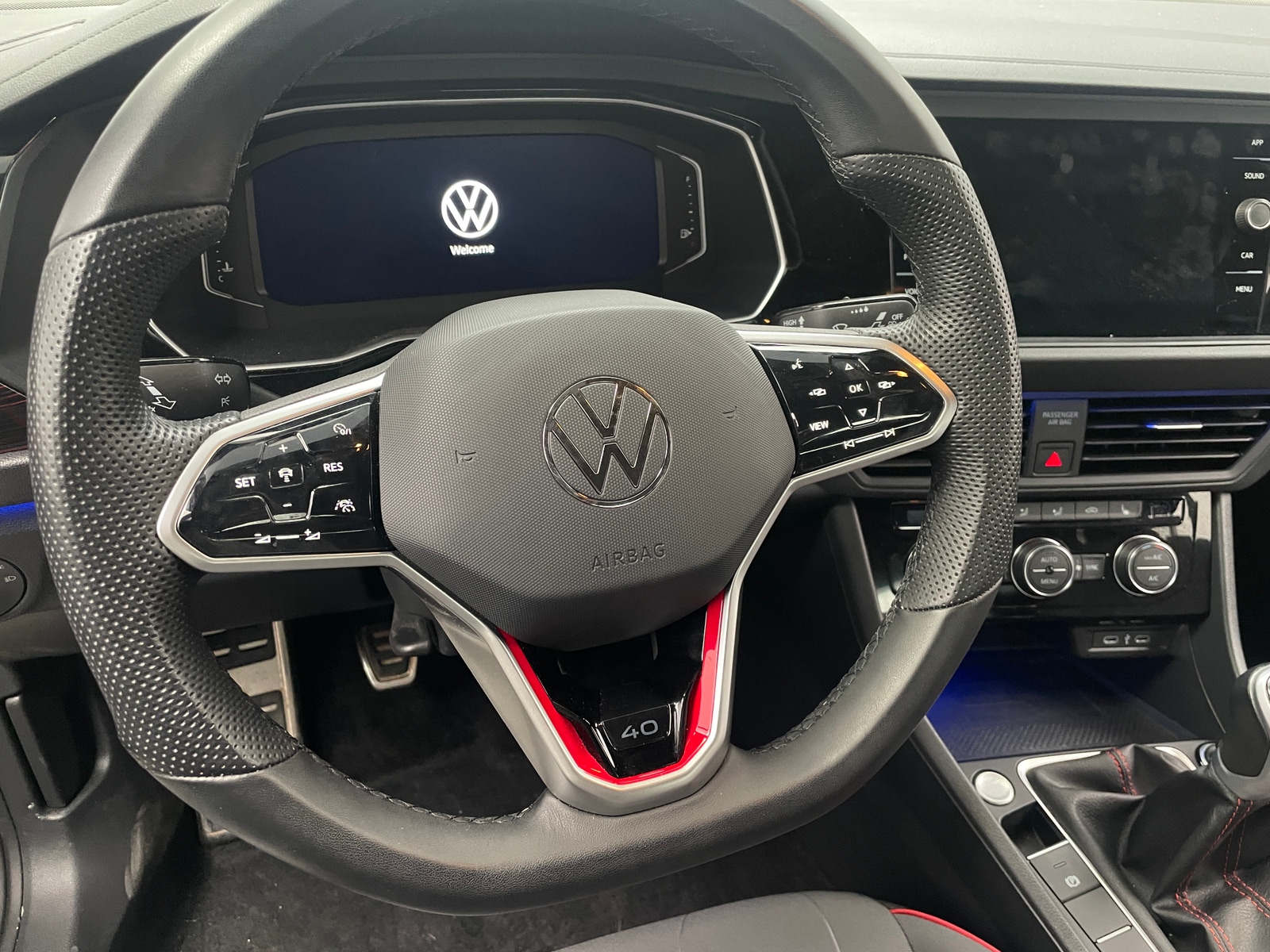 Thumbnail: 2024 Volkswagen Jetta - 5