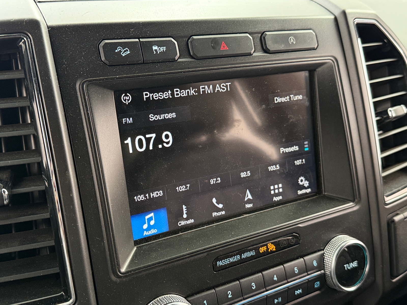 Thumbnail: 2019 Ford Expedition MAX - 3