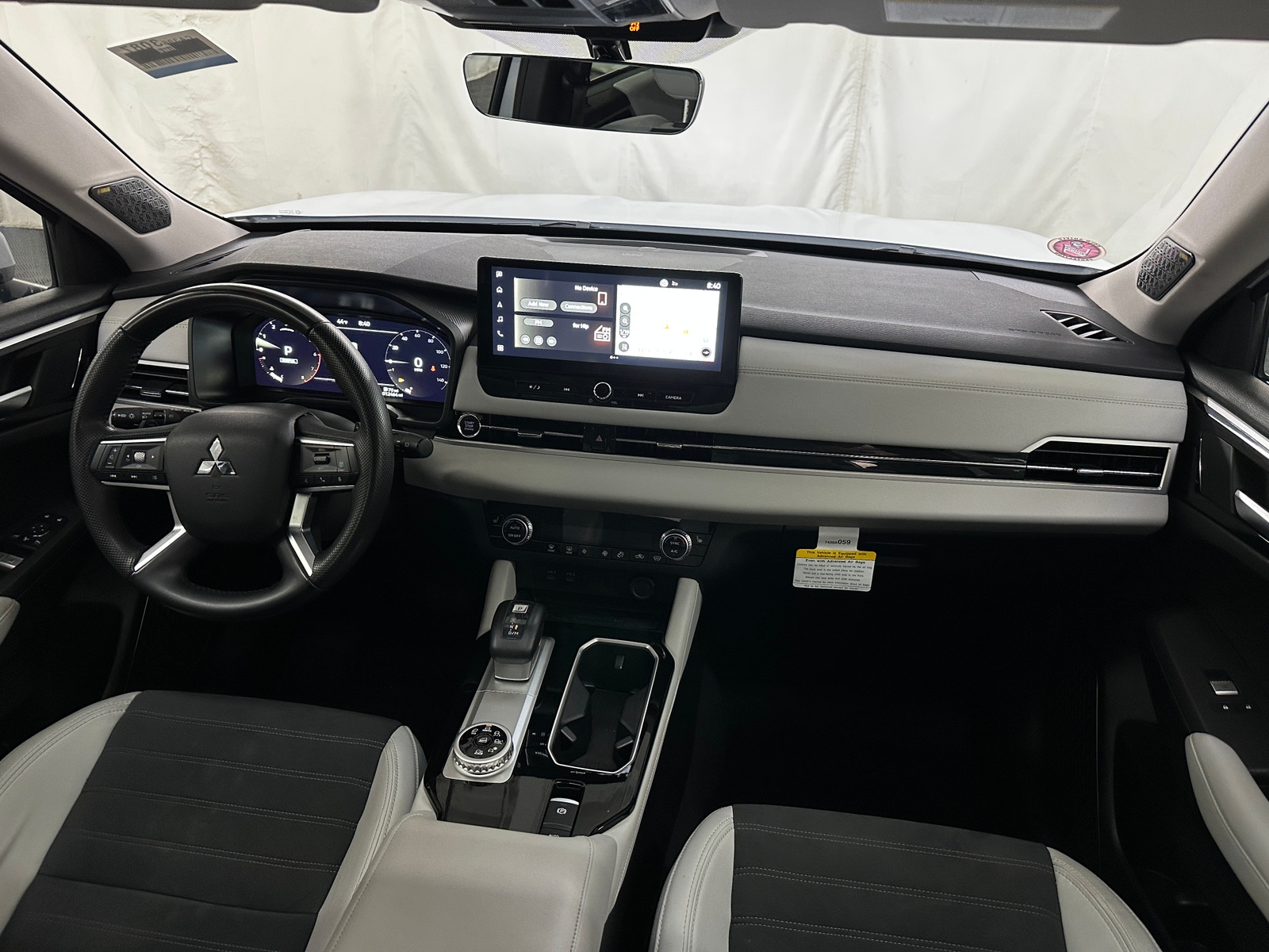 Thumbnail: 2025 Mitsubishi Outlander - 2