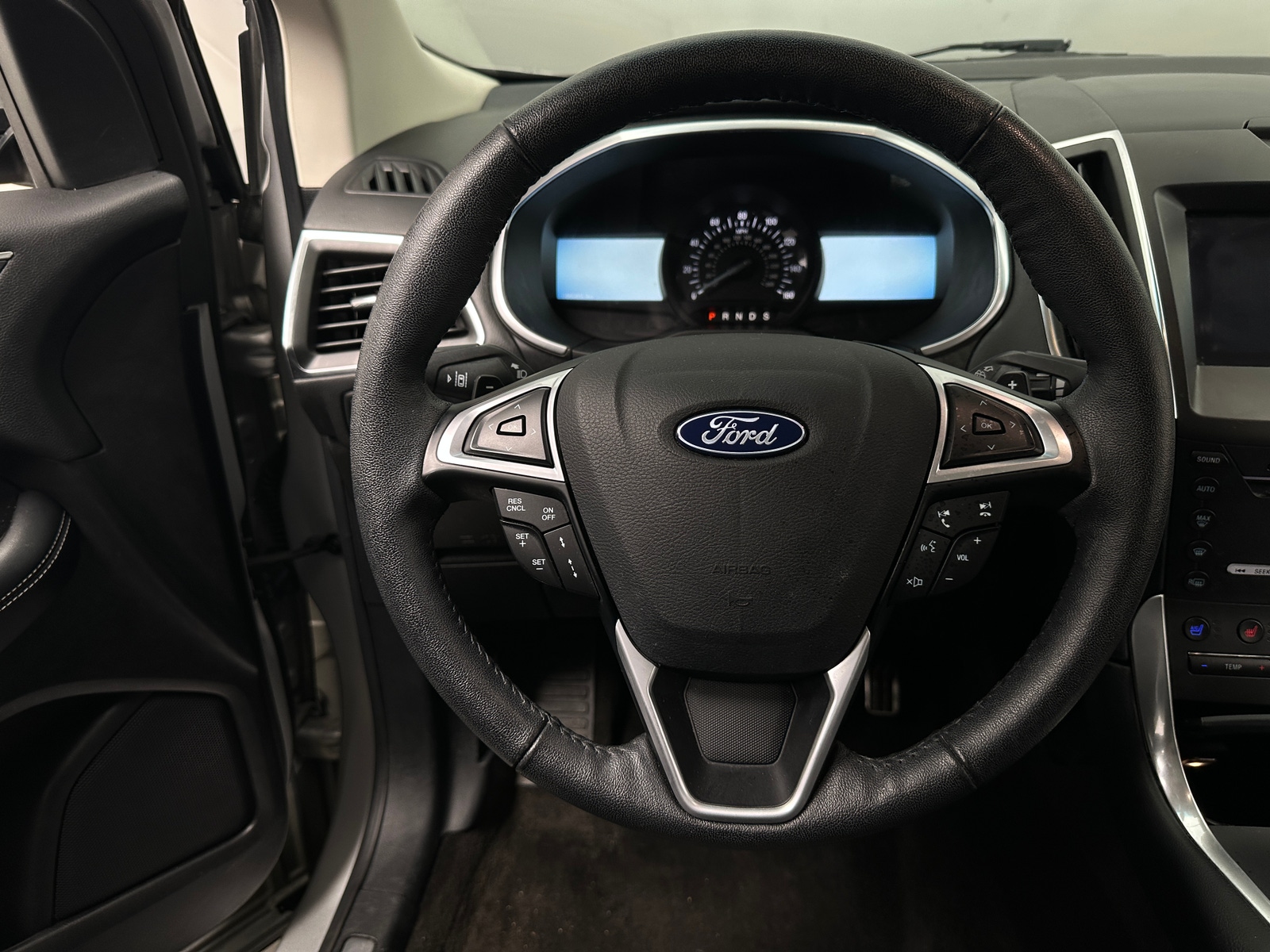 Thumbnail: 2018 Ford Edge - 4