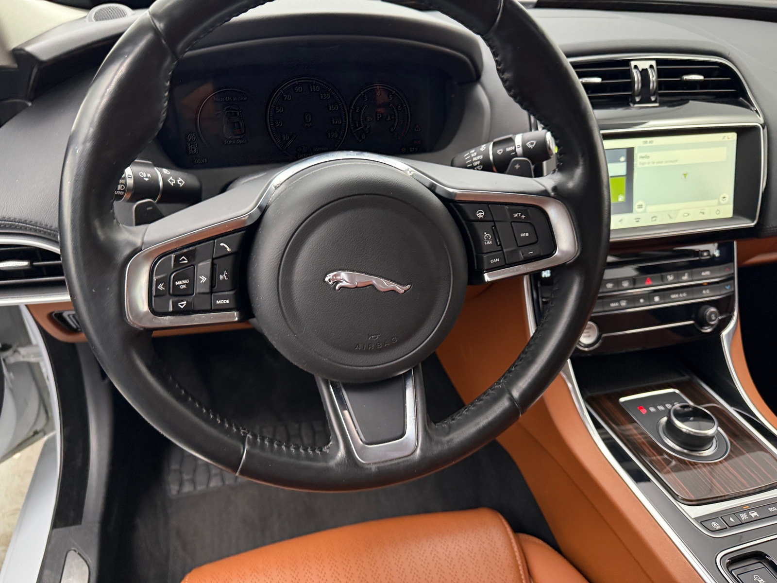 Thumbnail: 2018 Jaguar XE - 4