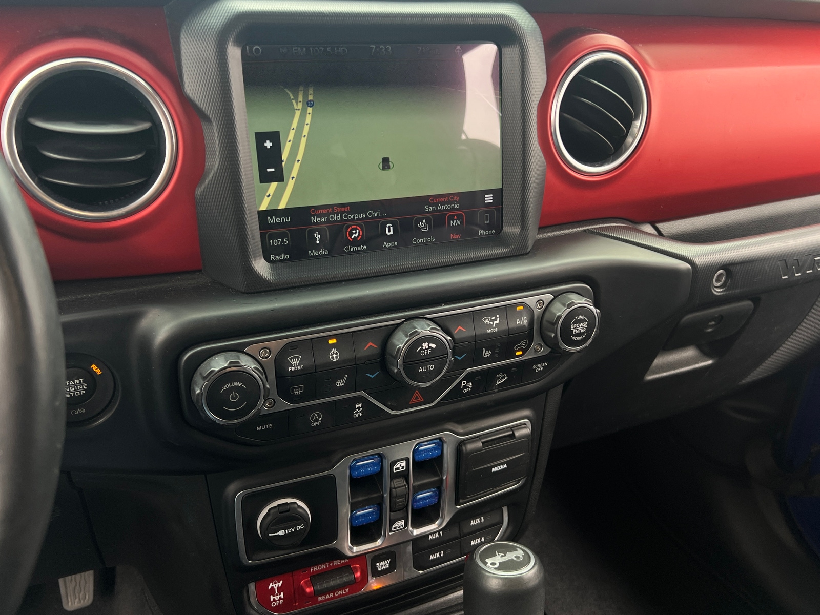 Thumbnail: 2019 Jeep Wrangler - 3