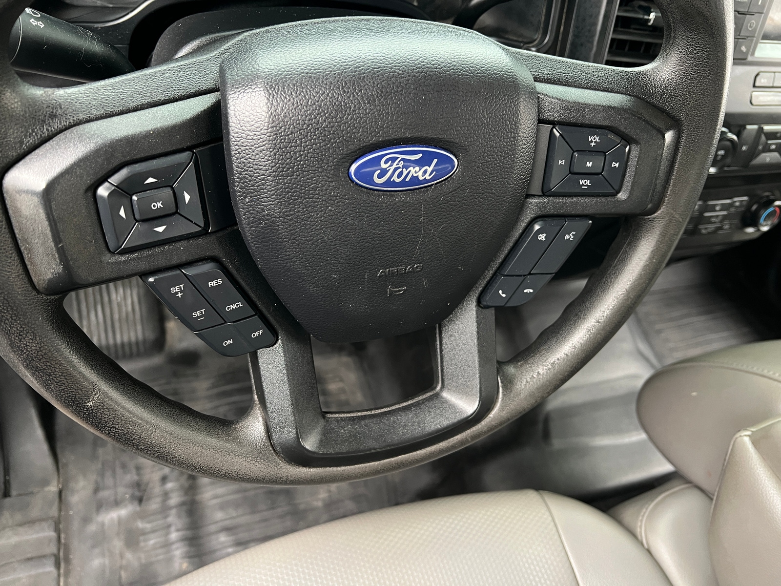 Thumbnail: 2019 Ford Econoline - 5