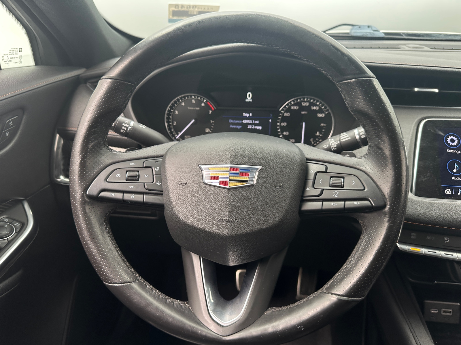 Thumbnail: 2019 Cadillac XT4 - 4