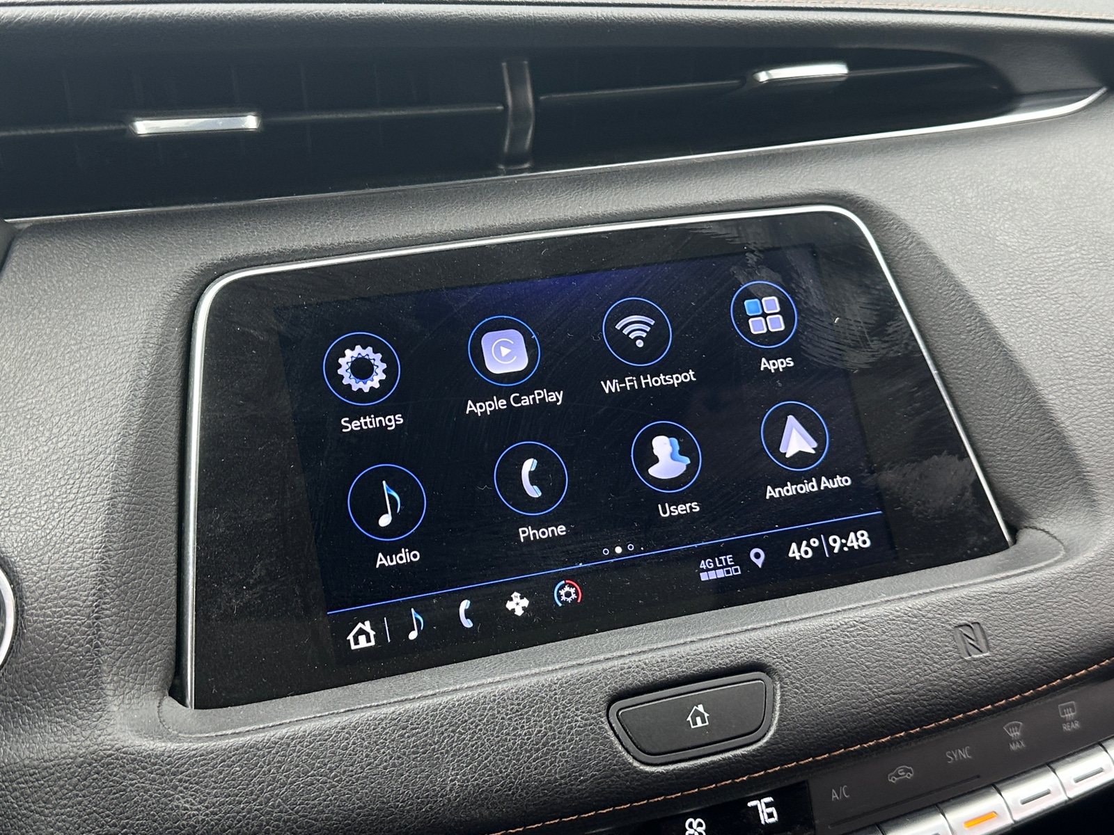 Thumbnail: 2019 Cadillac XT4 - 3