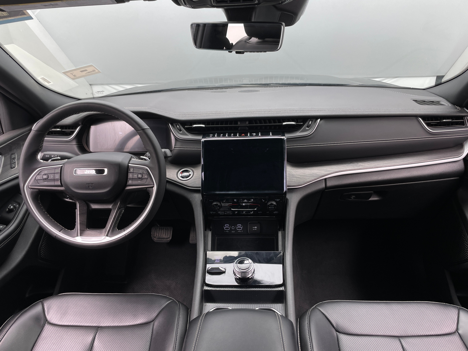 Thumbnail: 2024 Jeep Grand Cherokee L - 2