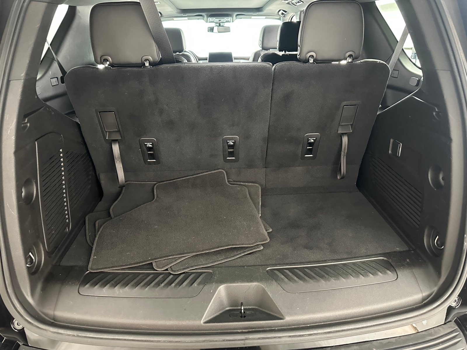 Thumbnail: 2021 Chevrolet Tahoe - 6