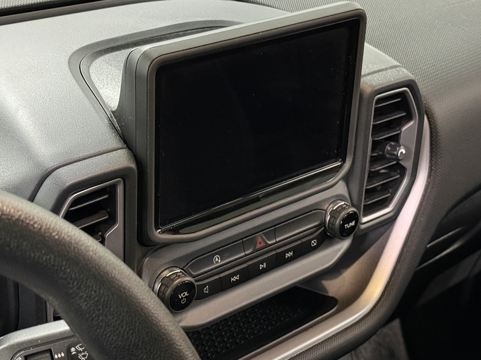 Thumbnail: 2022 Ford Bronco Sport - 4