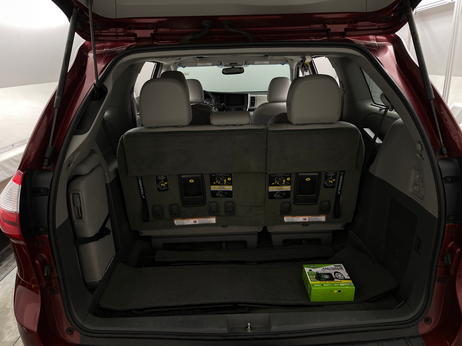 Thumbnail: 2015 Toyota Sienna - 6