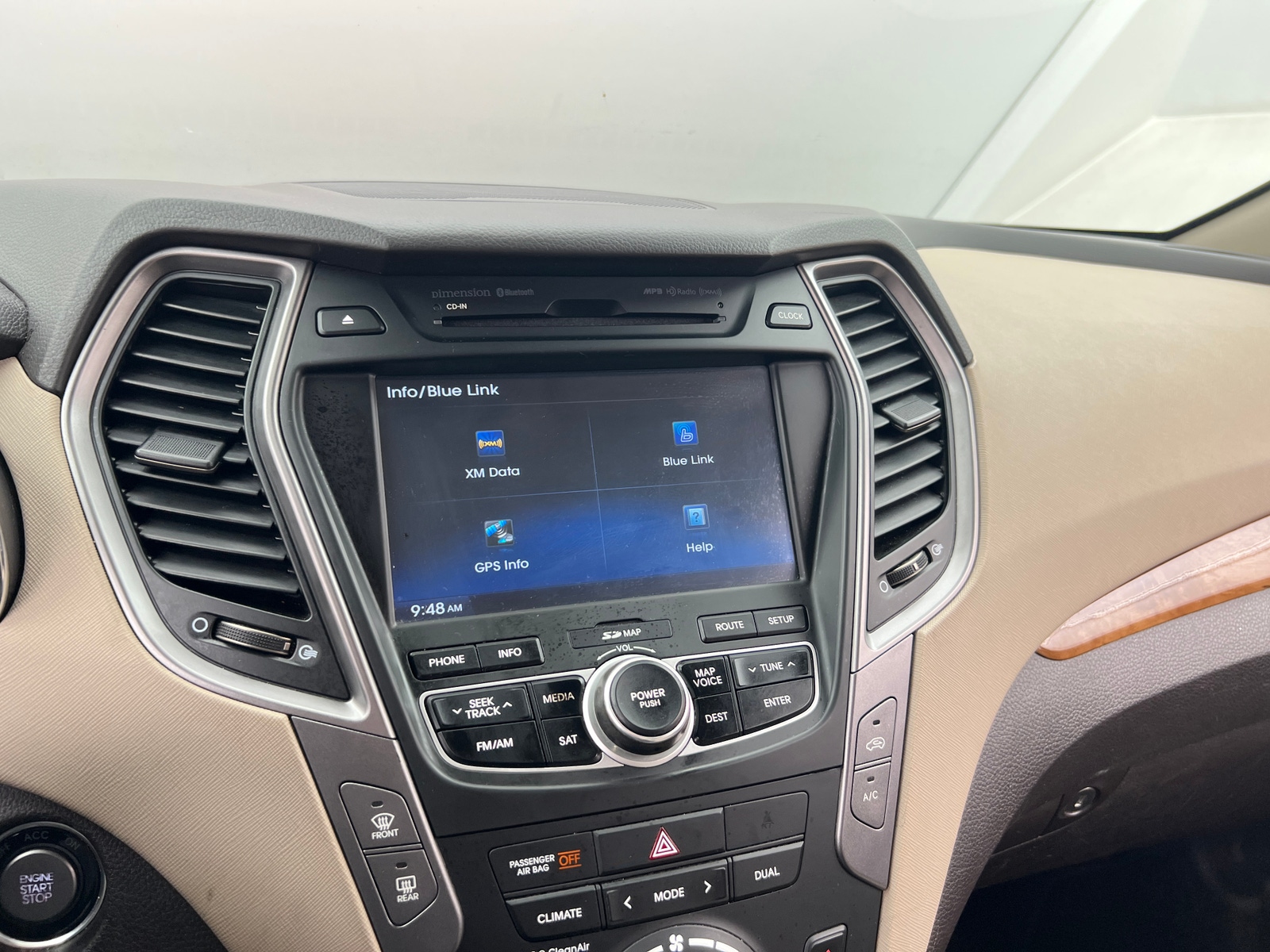 Thumbnail: 2013 Hyundai Santa Fe - 4