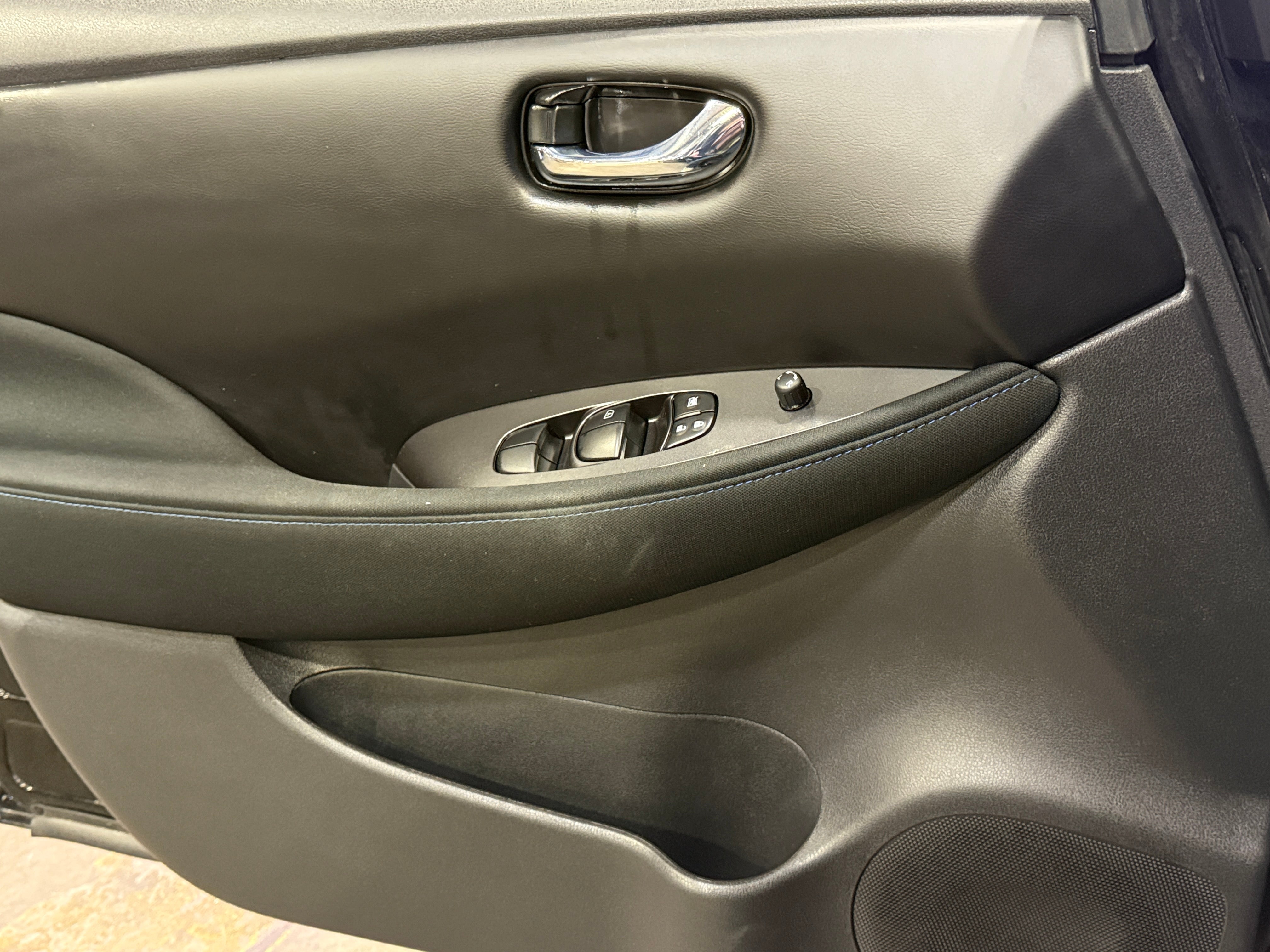 Used 2023 Nissan Leaf S with VIN 1N4AZ1BVXPC561572 for sale in Oak Creek, WI