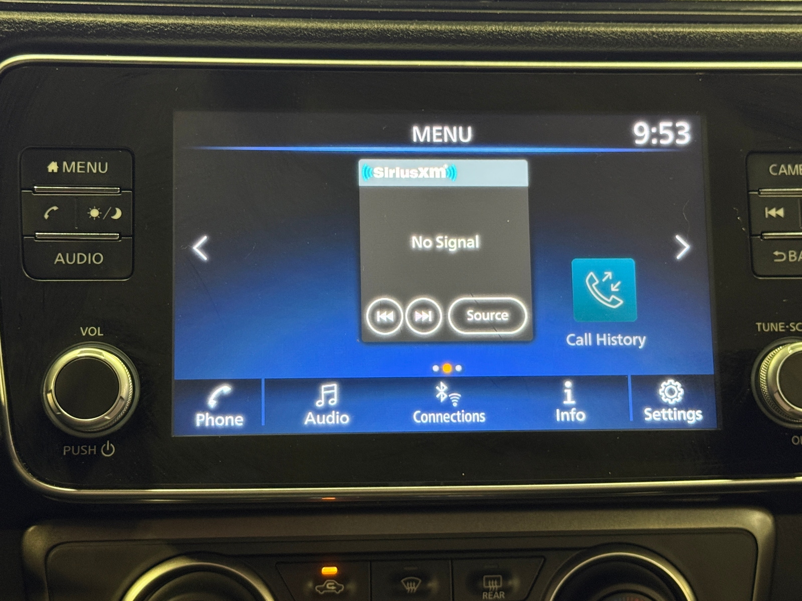 Thumbnail: 2023 Nissan Leaf - 4