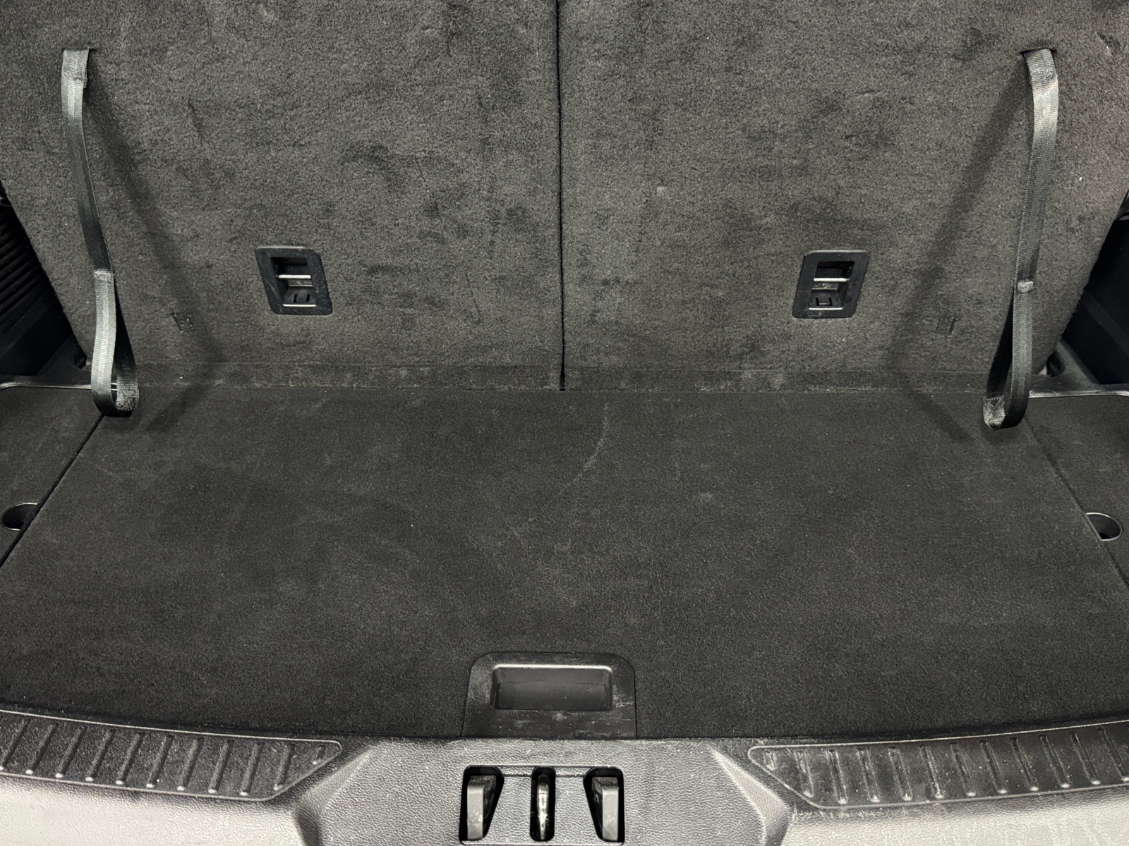 Thumbnail: 2025 Ford Explorer - 6