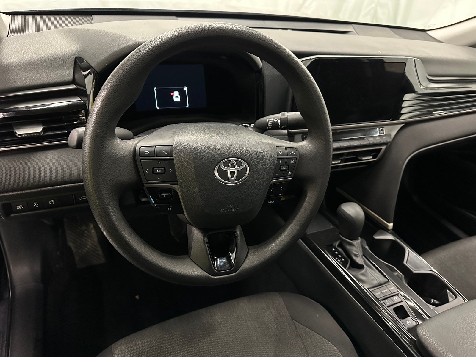 Thumbnail: 2025 Toyota Camry - 5