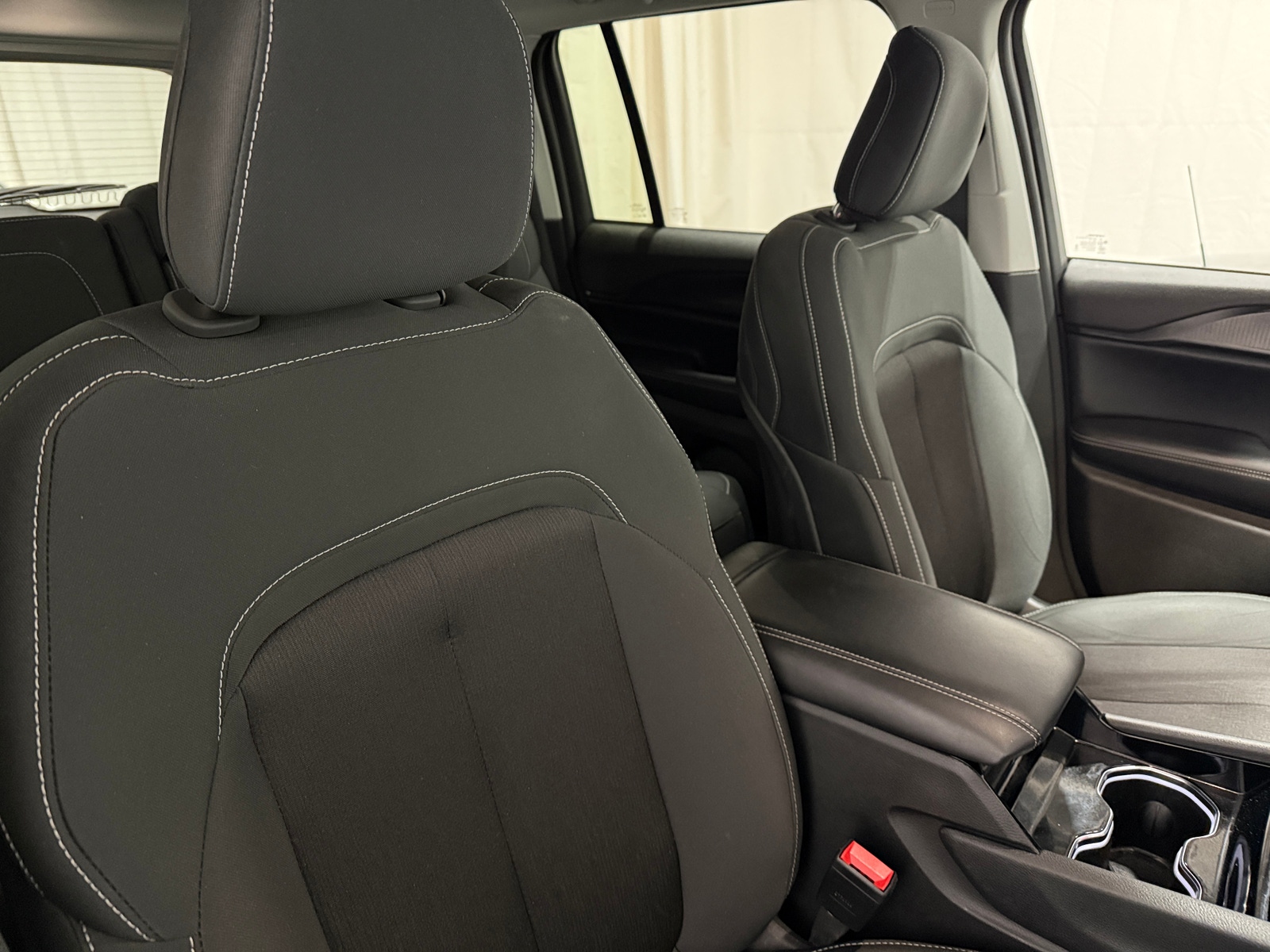 Thumbnail: 2023 Jeep Grand Cherokee - 2