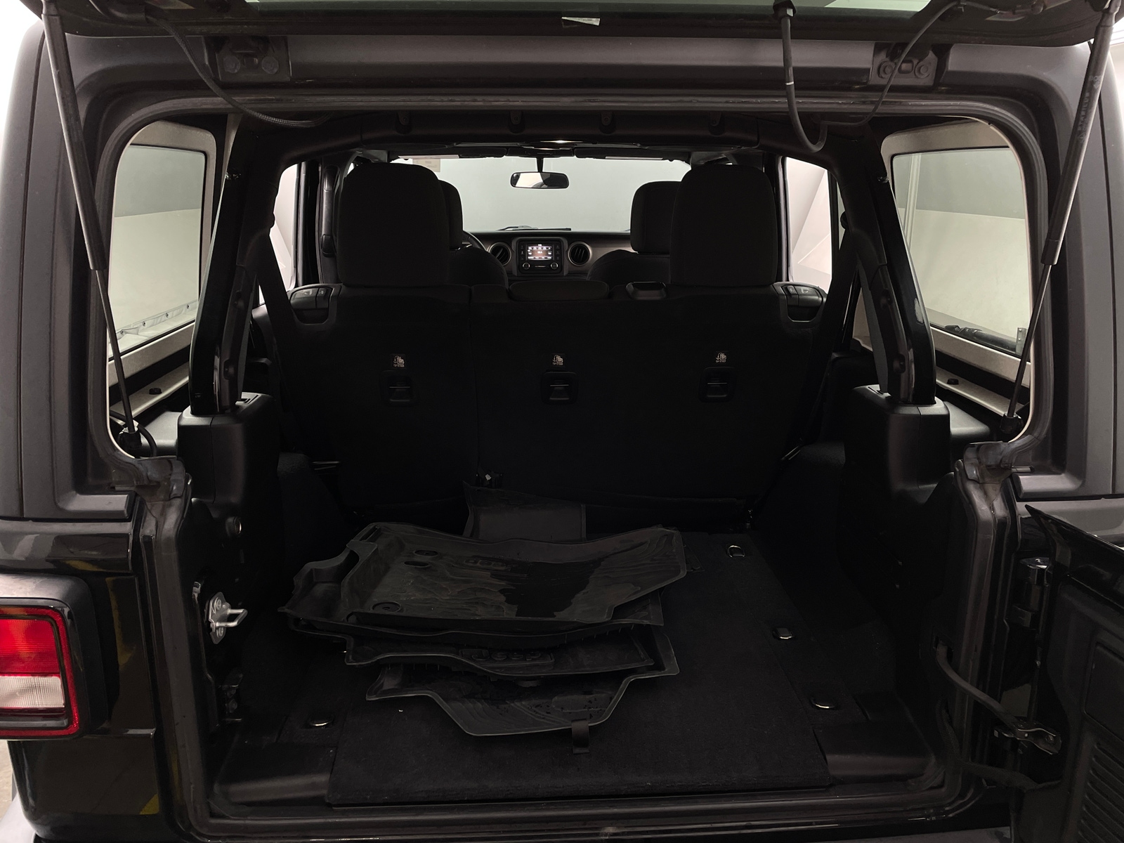 Thumbnail: 2018 Jeep Wrangler - 7