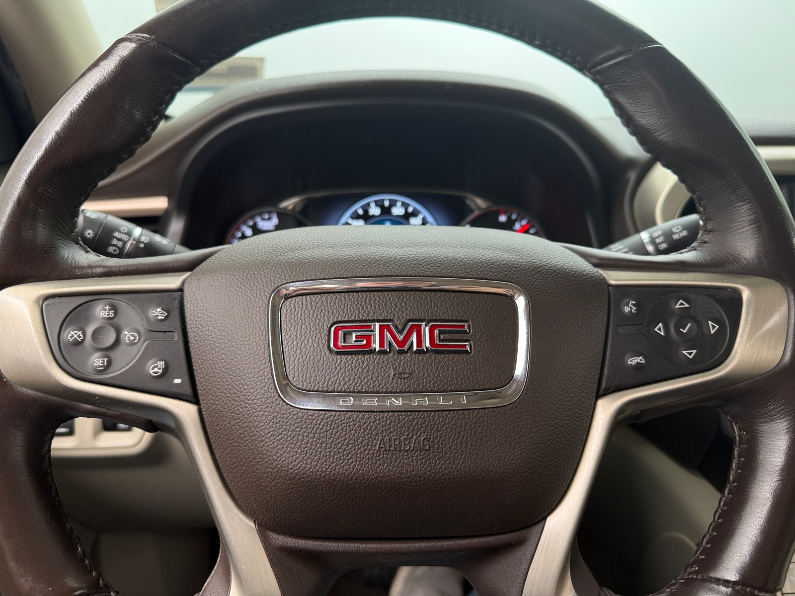 Thumbnail: 2019 GMC Acadia - 4